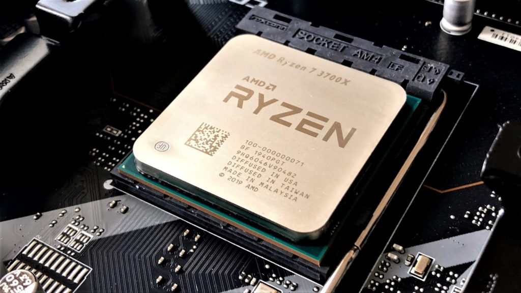 Imagen del chip AMD Ryzen en una placa base.