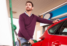 Cómo ahorrar dinero en gasolina cuando los precios son altos