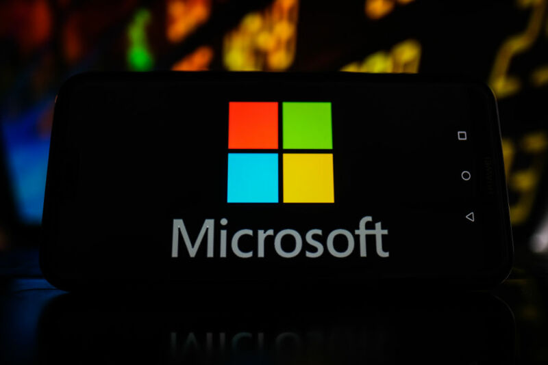 Las empresas están adoptando Windows 11 más rápidamente que las versiones anteriores, dice Microsoft