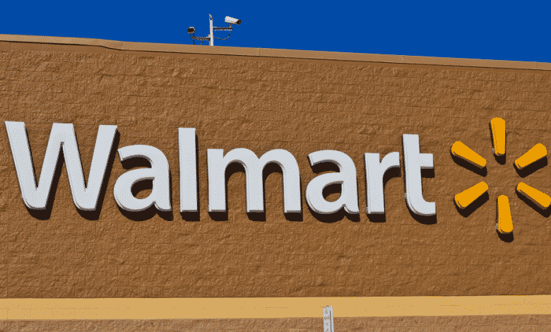 Walmart considera su propia criptomoneda y vender NFT