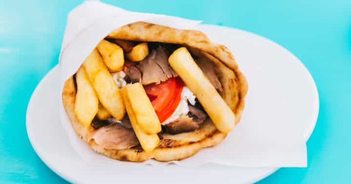 El aumento de los precios de Souvlaki reduce 'sustancialmente' a los clientes en los restaurantes griegos - National