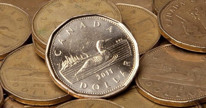 El dólar canadiense cae a un mínimo de 20 meses después del aumento masivo de tasas del Banco de Canadá