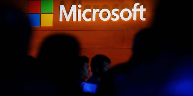 Microsoft dice que los piratas informáticos de SolarWinds robaron el código fuente de 3 productos