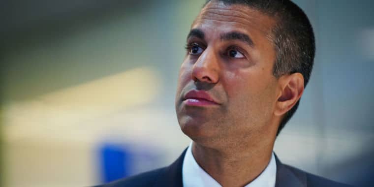 El cambio "sorpresa" de Ajit Pai dificulta la obtención de fondos de banda ancha de la FCC