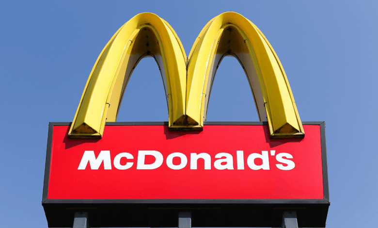 McDonald's prueba transportadores drive-thru y otras innovaciones de pedidos